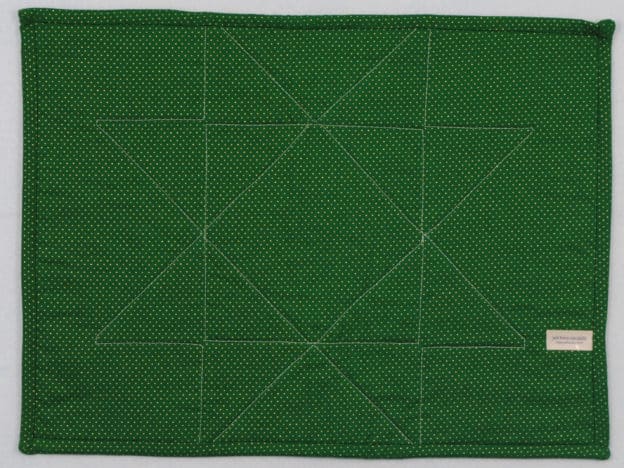 Green and White Star Place Mats (set of 4) - Image 3